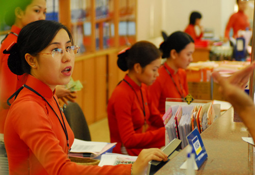 Trang phục lễ tân